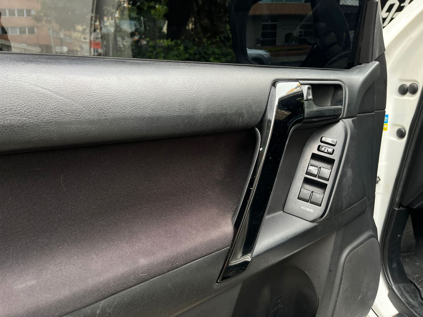 Toyota Prado TXL Blindada Modelo 2014 - Autos 93