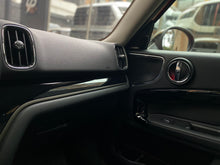 Cargar imagen en el visor de la galería, Mini Cooper S Countryman Modelo 2020
