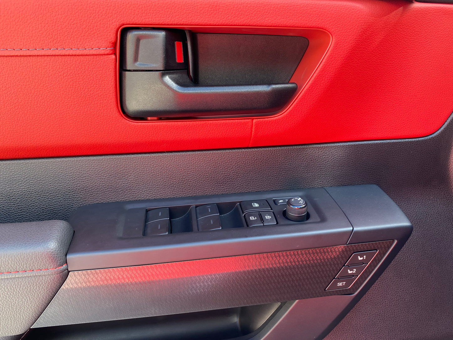 Toyota Sequoia TRD PRO Hibrida Modelo 2026 (IMPORTACIÓN) - Autos 93