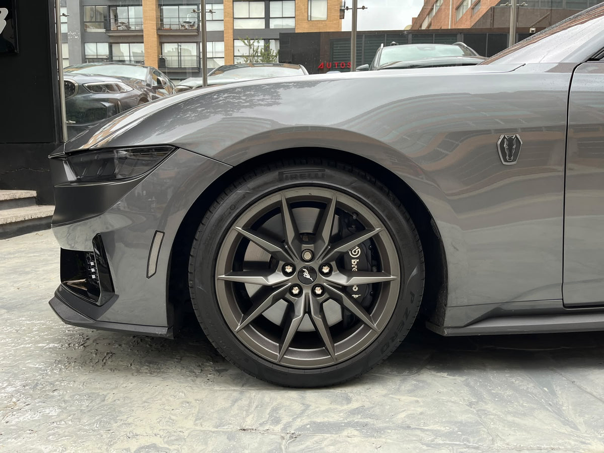 Ford Mustang Dark Horse Modelo 2025
