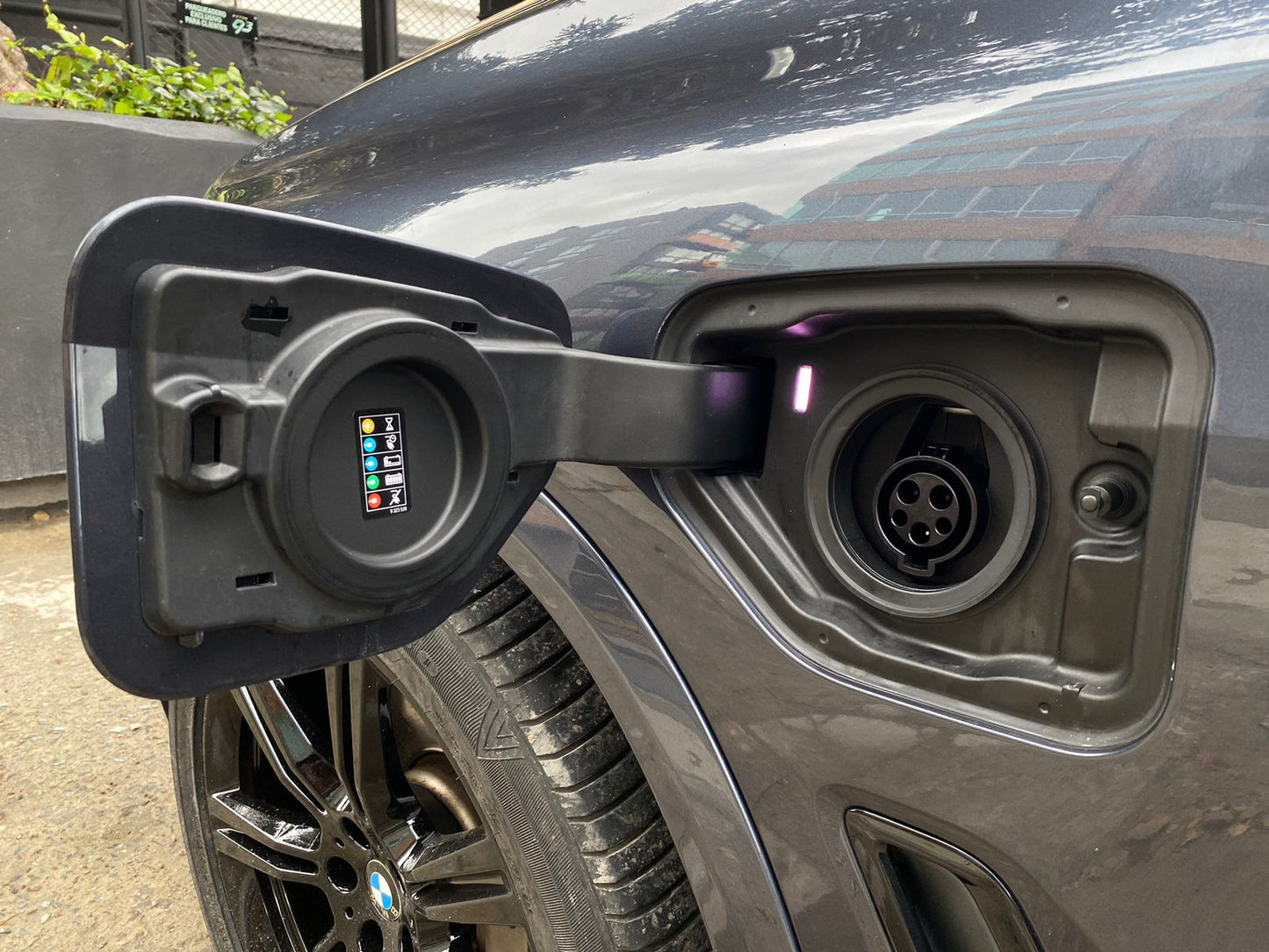 BMW X5 xDrive45E Blindada Modelo 2020 Híbrida - Autos 93