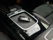 Cargar imagen en el visor de la galería, Mercedes-Benz AMG A45S 4MATIC Modelo 2023
