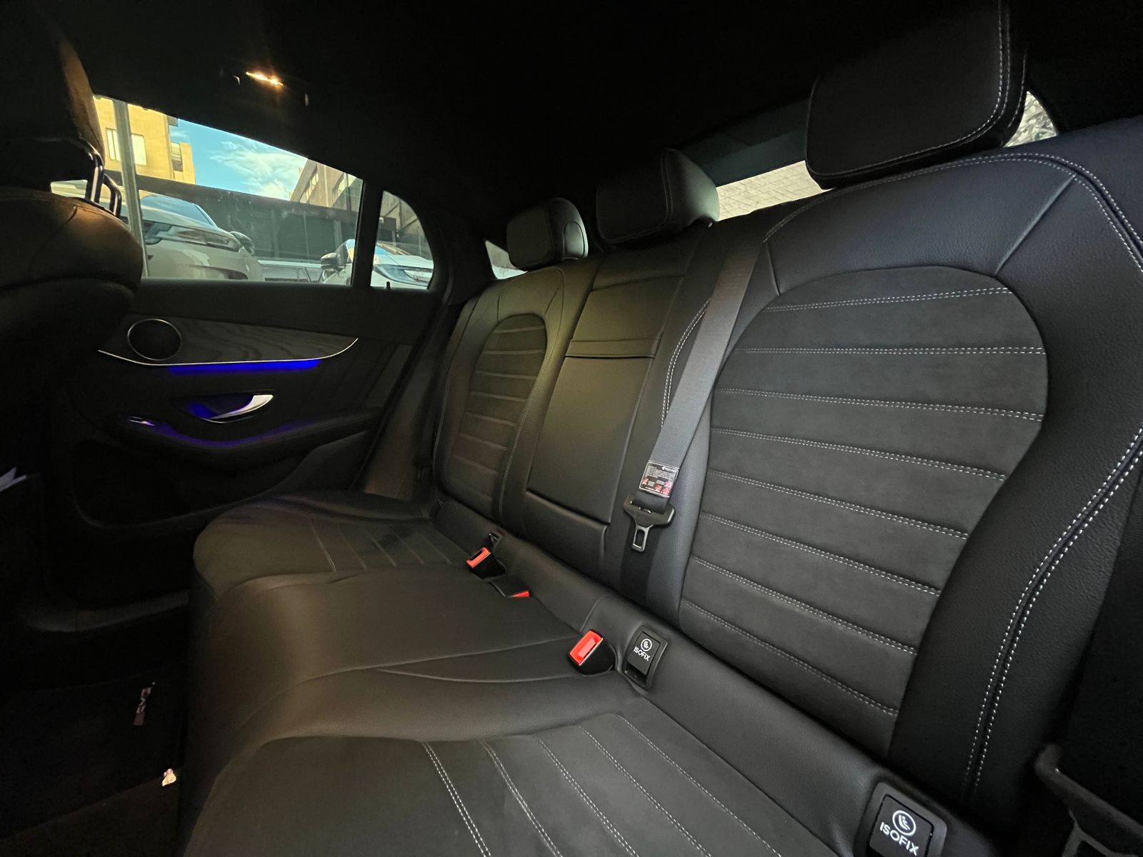 Mercedes-Benz GLC 300e Coupé 4MATIC Modelo 2023 - Autos 93