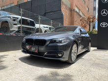 Cargar imagen en el visor de la galería, BMW 520I Modelo 2016
