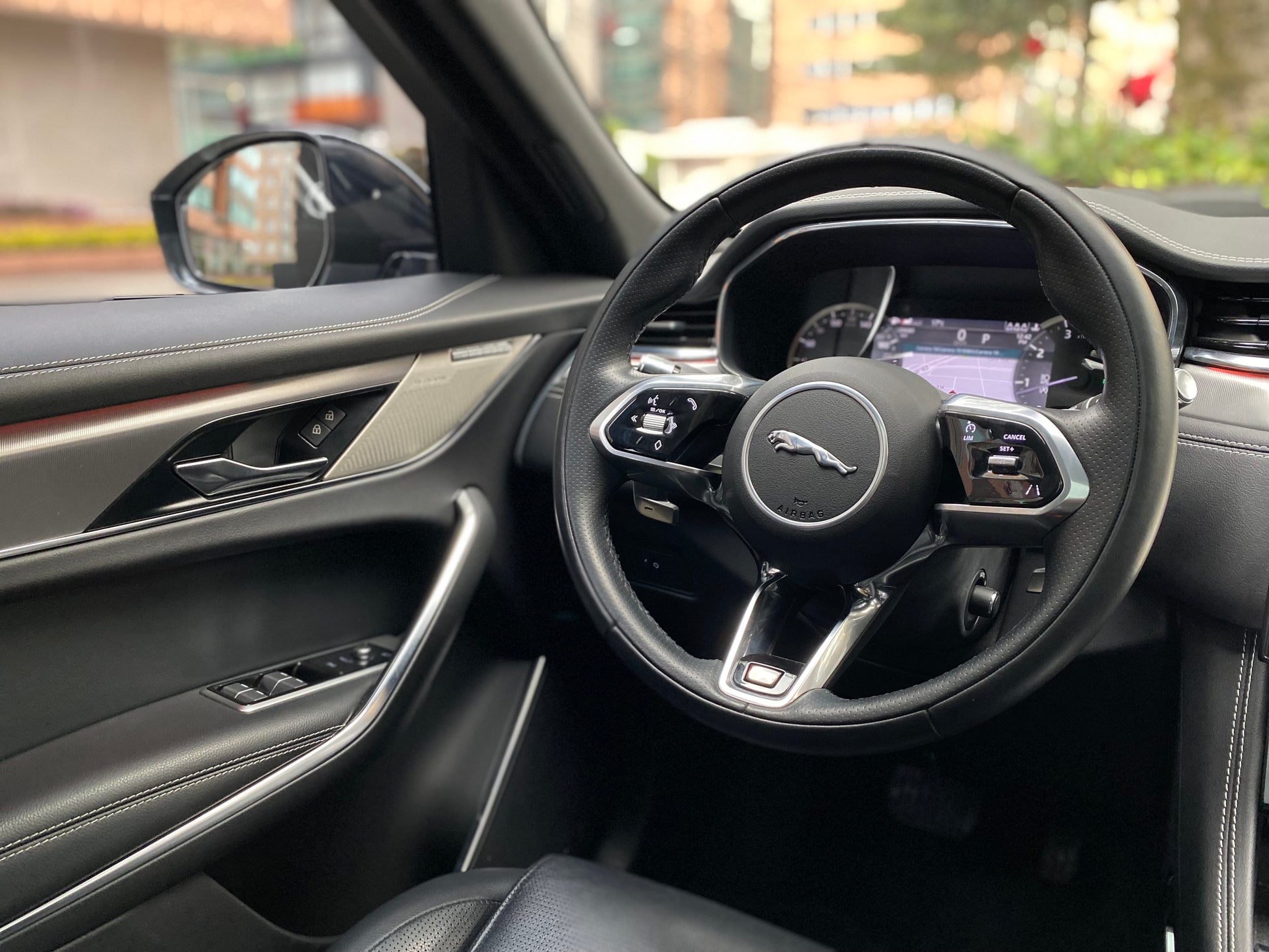 Jaguar F Pace P400 Hibrida Modelo 2022 - Autos 93
