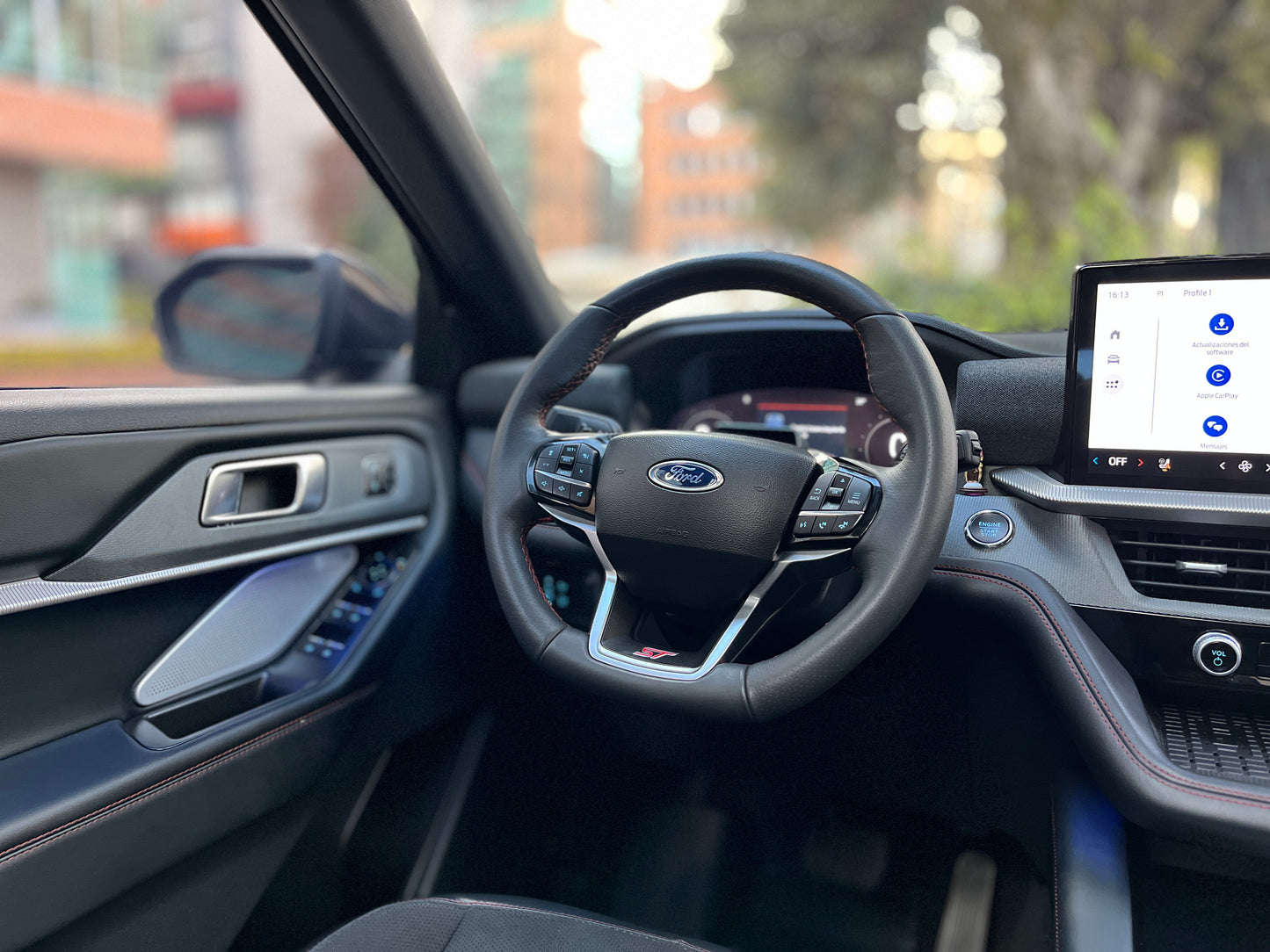 Ford Explorer ST Modelo 2025