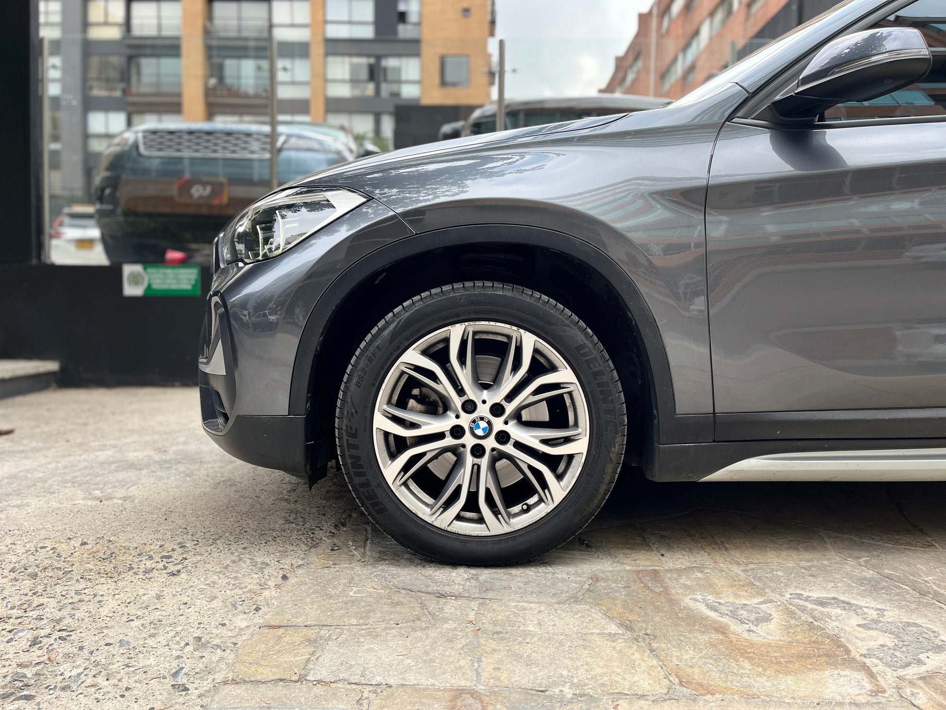 BMW X1 sDrive20i Modelo 2020 - Autos 93