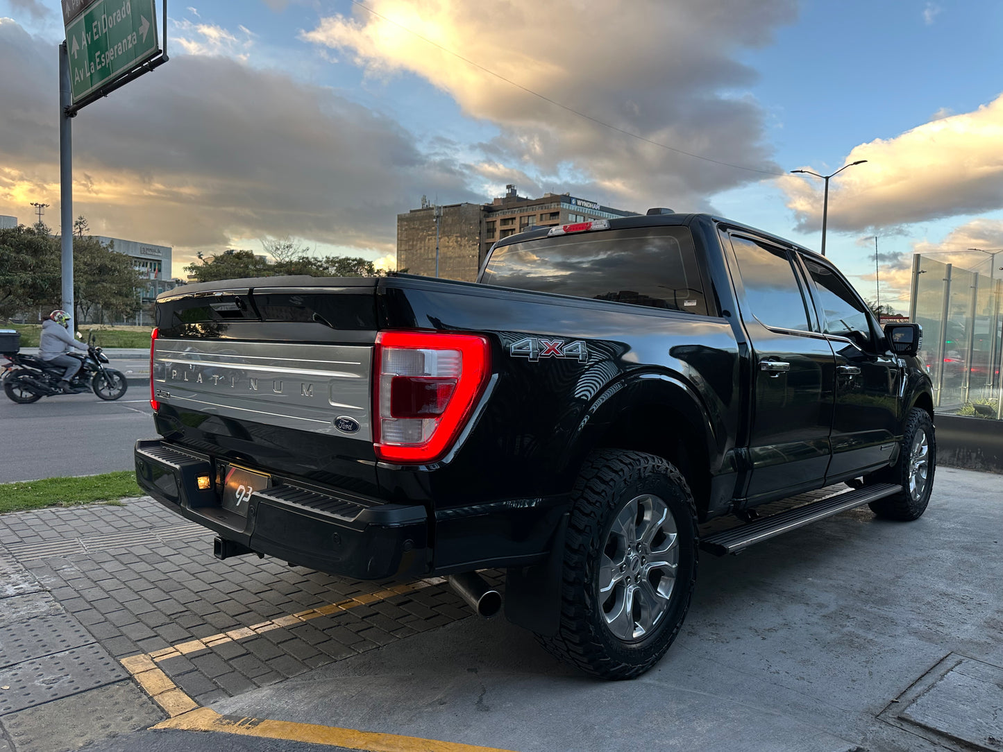 Ford F-150 Platinum Modelo 2023