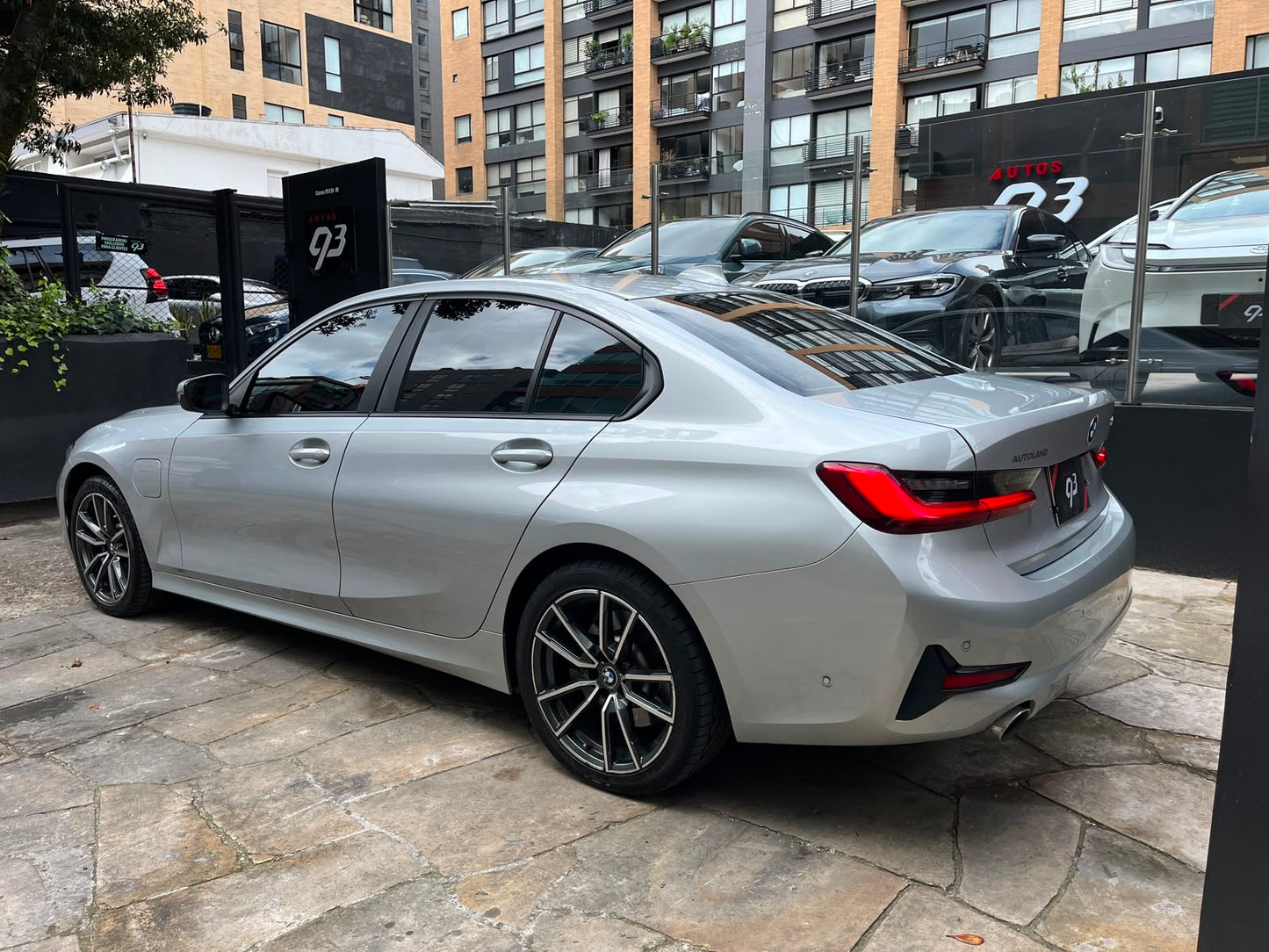 BMW 330e Modelo 2021