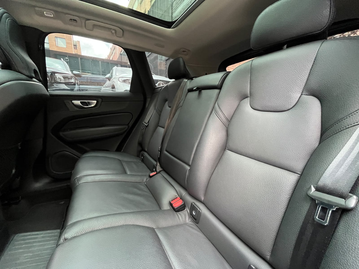 Volvo XC60 T8 Modelo 2025