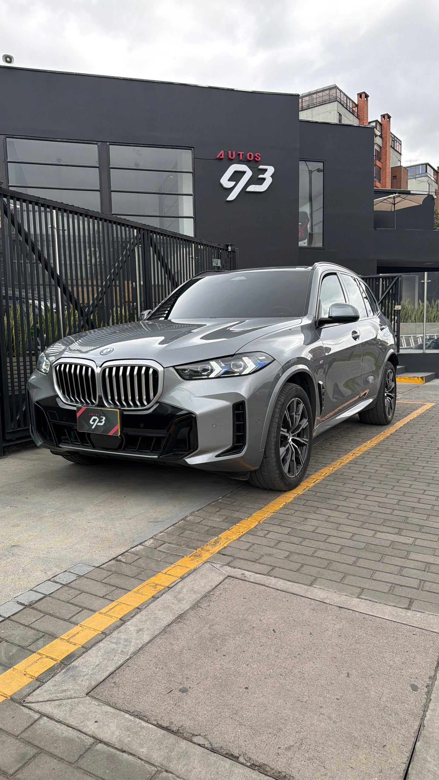 BMW X5 xDrive50e Modelo 2024 - Autos 93