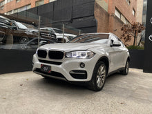 Cargar imagen en el visor de la galería, BMW X6 xDrive35I Blindada Modelo 2017
