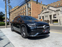 Cargar imagen en el visor de la galería, Mercedes-Benz GLA 200 Modelo 2022
