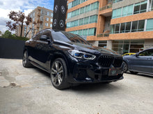 Cargar imagen en el visor de la galería, BMW X6 M50I Modelo 2023
