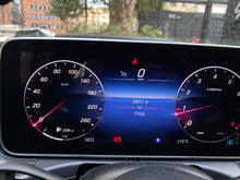 Cargar imagen en el visor de la galería, Mercedes-Benz C200 Híbrido Modelo 2023
