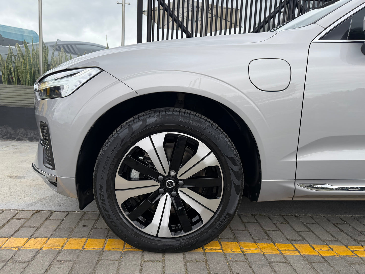 Volvo XC-60 T8 AWD Modelo 2024