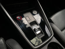 Cargar imagen en el visor de la galería, Audi S3 Sportback Modelo 2023
