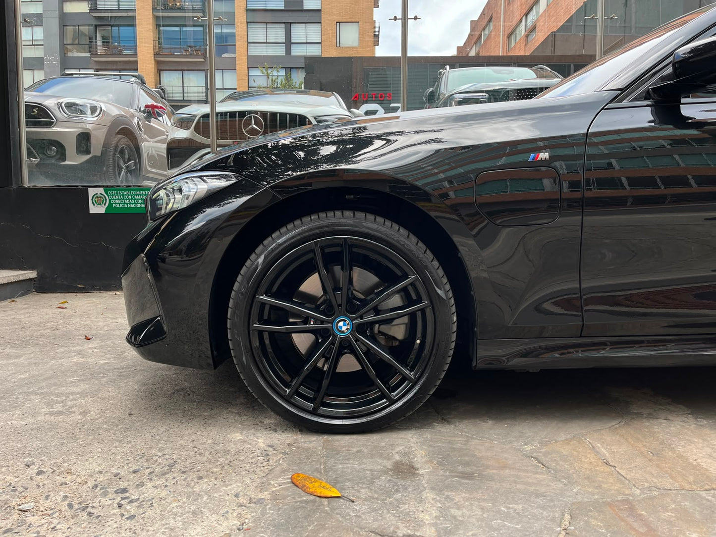 BMW 330e Modelo 2024