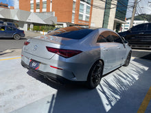 Cargar imagen en el visor de la galería, Mercedes-Benz CLA 180 Modelo 2022
