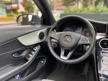 Cargar imagen en el visor de la galería, Mercedes-Benz C200 Cabriolet Modelo 2017
