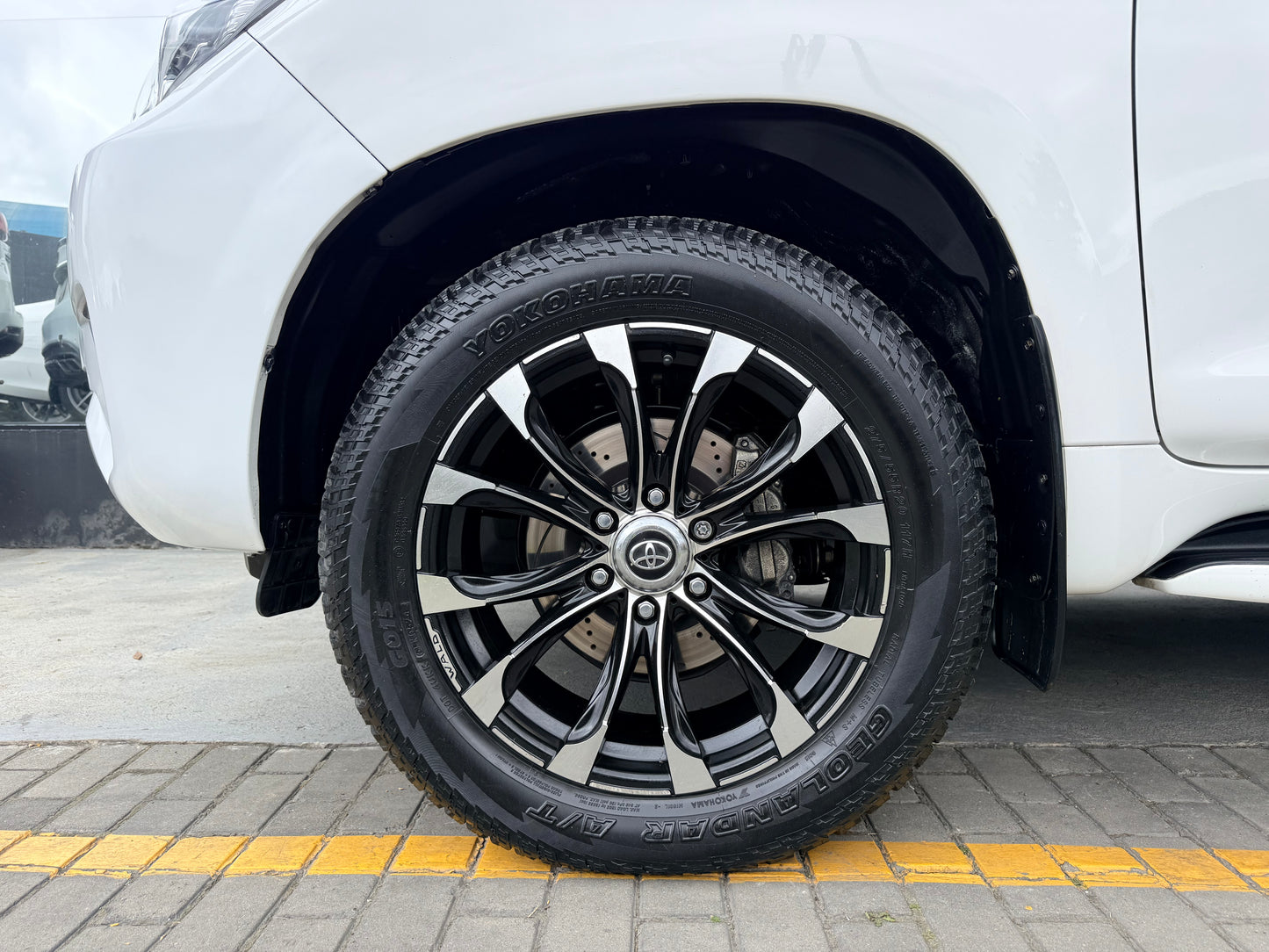 TOYOTA LAND CRUISER PRADO TX-L II (2018)

139.903 km | 🛢️ Diésel | 7 pasajeros