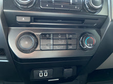 Cargar imagen en el visor de la galería, Ford F150 XLT Modelo 2017
