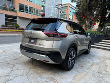Cargar imagen en el visor de la galería, Nissan X-Trail Exclusive e-POWER Modelo 2024
