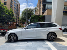 Cargar imagen en el visor de la galería, BMW 330I Paquete M Modelo 2022
