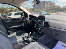 Cargar imagen en el visor de la galería, BMW X3 xDrive30I Modelo 2019
