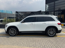 Cargar imagen en el visor de la galería, Mercedes Benz GLB 35 AMG 4MATIC
