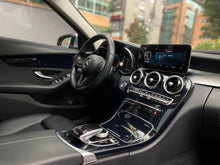 Cargar imagen en el visor de la galería, Mercedes-Benz C200 Modelo 2021
