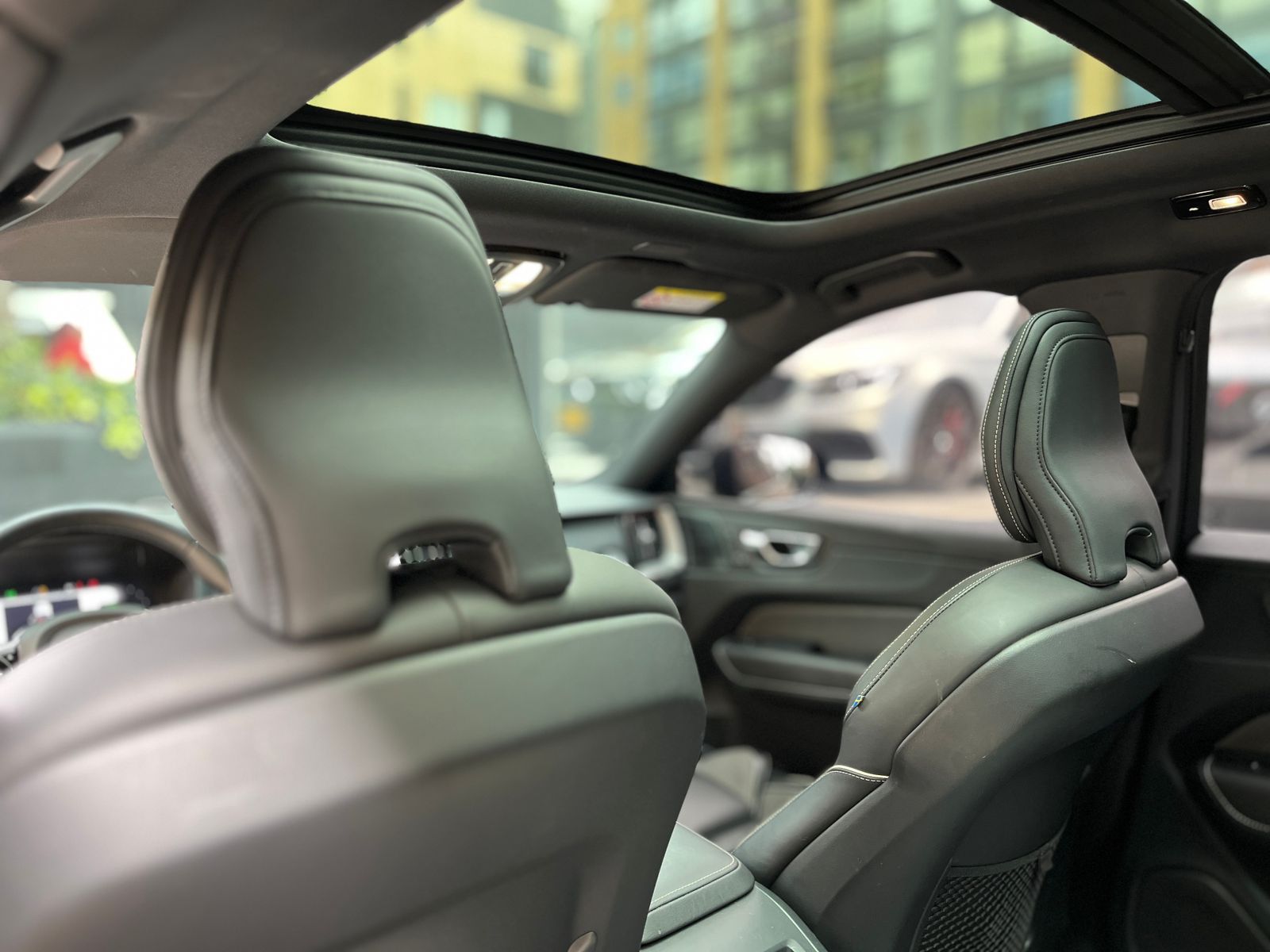 Volvo XC60 T8 Recharge Modelo 2023 - Autos 93
