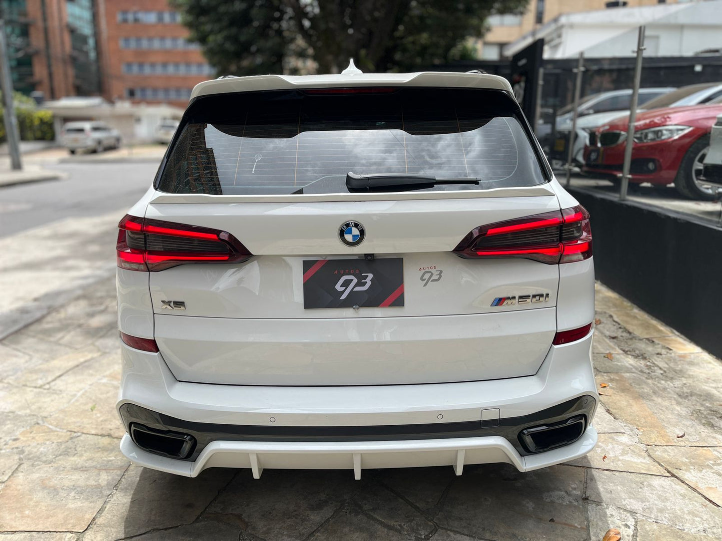 BMW X5 M50i xDrive Modelo 2021 - Autos 93