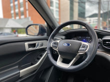 Cargar imagen en el visor de la galería, Ford Explorer Limited Modelo 2022
