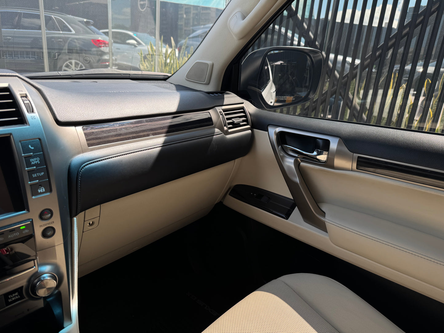 Lexus GX460 Modelo 2020 - Autos 93