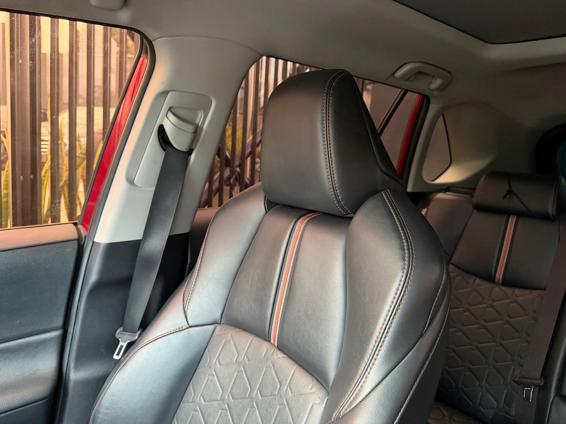 Toyota RAV4 X-ROAD 2.5 Modelo 2020 - Autos 93