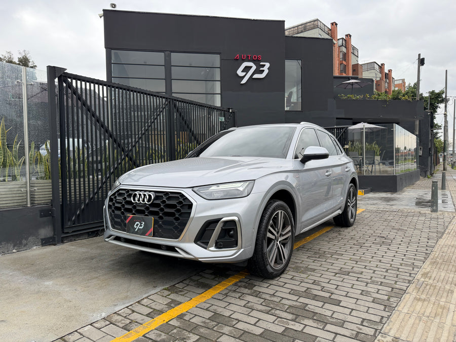 Audi Q5 S-line MHEV Modelo 2025