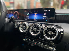 Cargar imagen en el visor de la galería, Mercedes-Benz A200 Hatchback Modelo 2022
