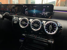Cargar imagen en el visor de la galería, Mercedes-Benz AMG A35 4MATIC Modelo 2022
