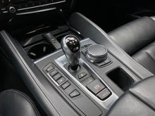 Cargar imagen en el visor de la galería, BMW X6 M Modelo 2018

