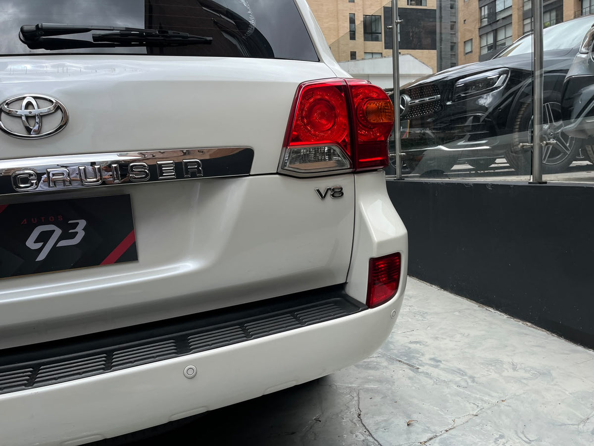 Toyota Land Cruiser 200 Modelo 2013 Blindada