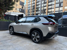 Cargar imagen en el visor de la galería, Nissan X-Trail Exclusive e-POWER Modelo 2024
