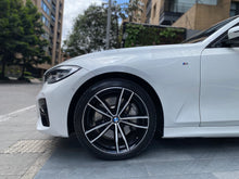 Cargar imagen en el visor de la galería, BMW 330I Paquete M Modelo 2022
