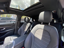 Cargar imagen en el visor de la galería, Mercedes-Benz GLC 300 4MATIC Modelo 2020
