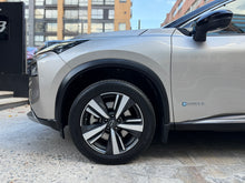 Cargar imagen en el visor de la galería, Nissan X-Trail Exclusive e-POWER Modelo 2024
