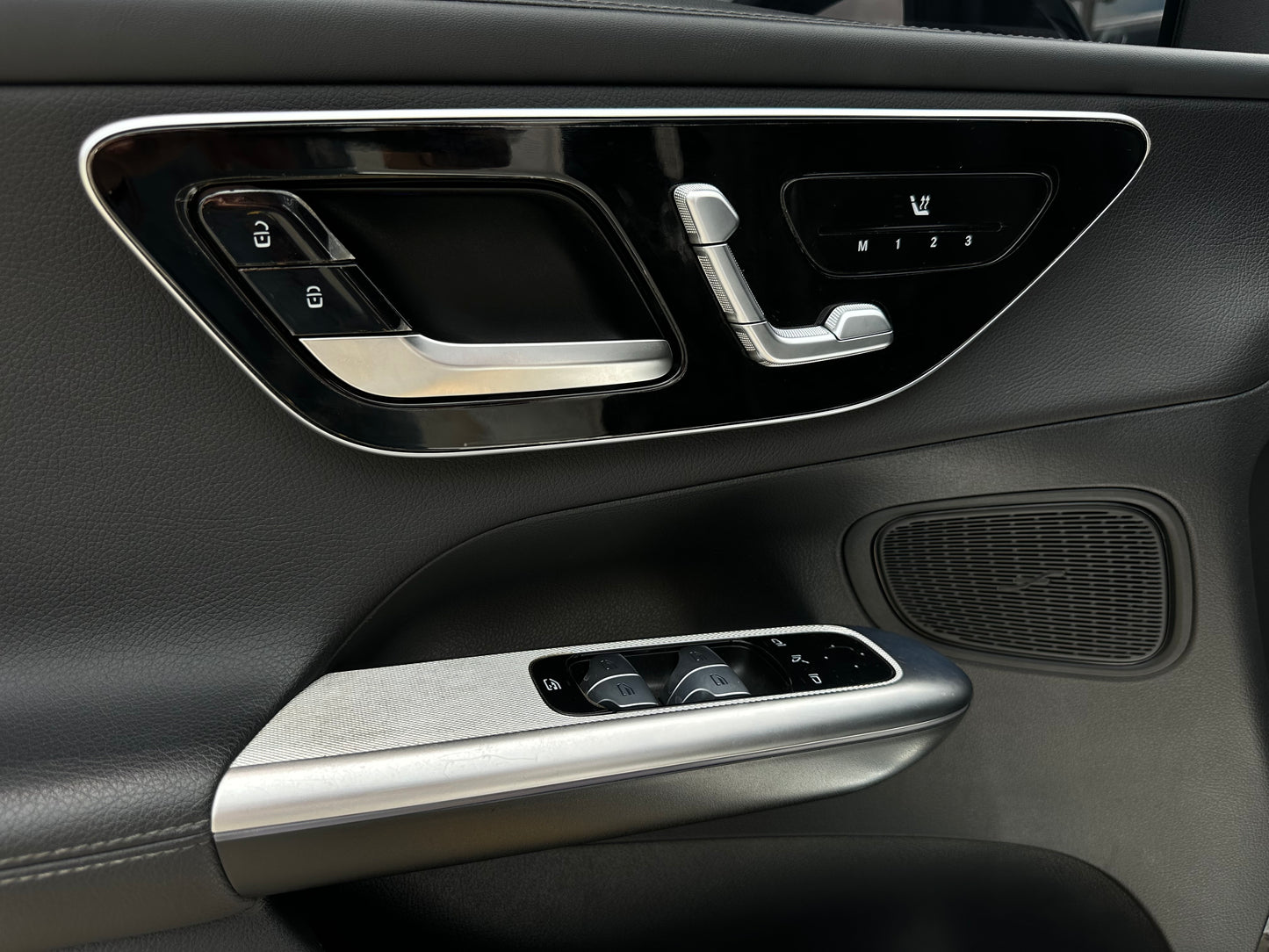Mercedes-Benz GLC 300 4MATIC Modelo 2025