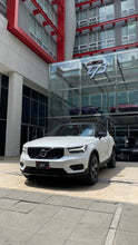 Cargar imagen en el visor de la galería, Volvo XC40 T4 Modelo 2019
