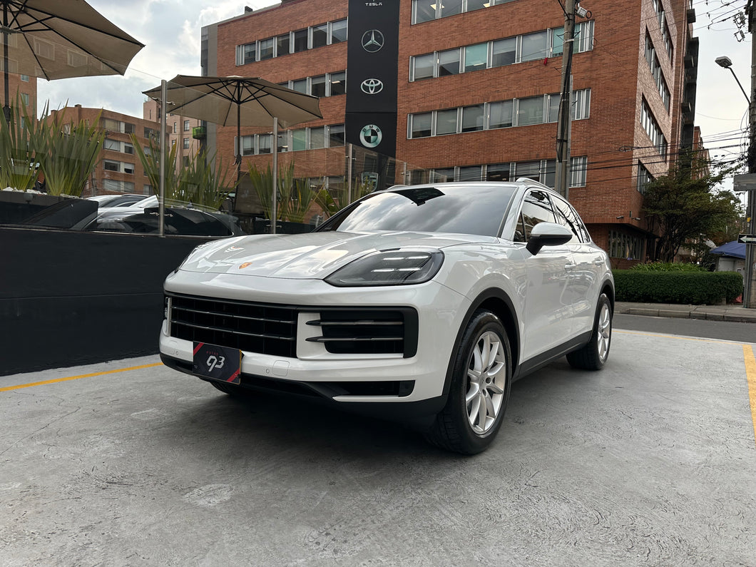 Porsche Cayenne Premium Package Plus Modelo 2024