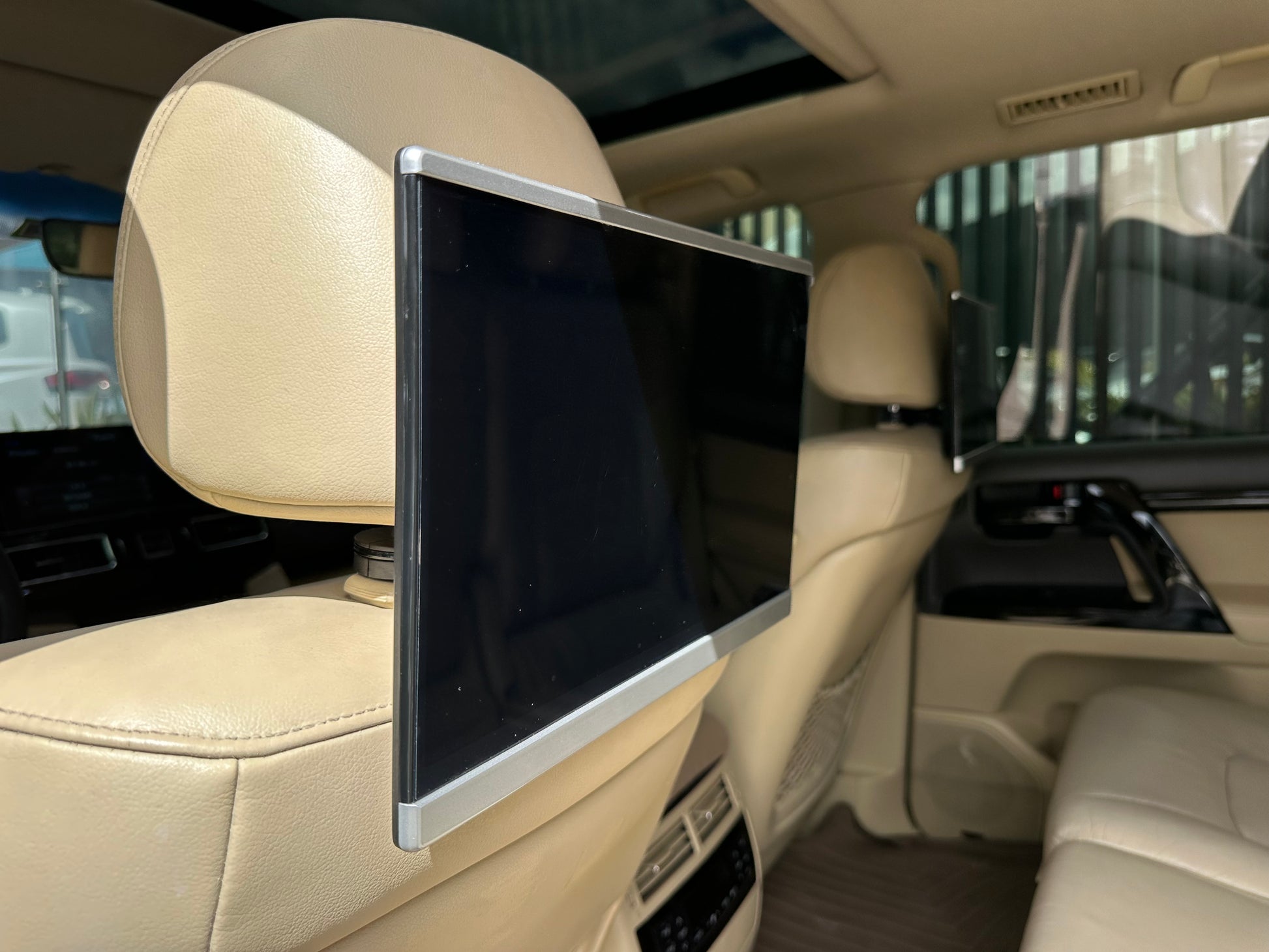 Toyota Land Cruiser 200 VX V8 Executive Lounge modelo 2017 - Autos 93
