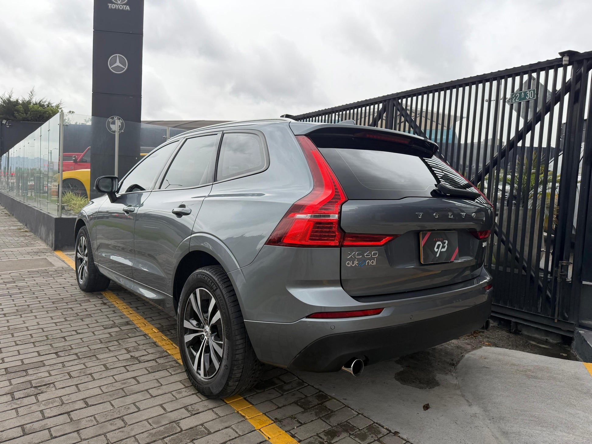 Volvo XC-60 T5 AWD Modelo 2020 - Autos 93